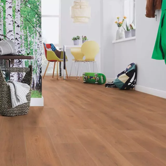 Wineo 500 Medium V4 laminált padló Balanced Strong Oak Dark Brown 8 mm