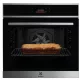 Electrolux EOE8P38X MealAssist 700 sütő, pirolitikus tisztítással