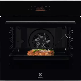   Electrolux (KOEBP39WZ) Assisted Cooking 800 sütő, pirolitikus tisztítással