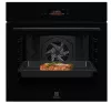 Electrolux LOE8P38Z MealAssist 700 sütő, pirolitikus tisztítással